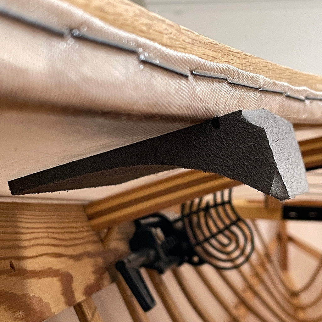 Foam Thigh Hooks (pair)